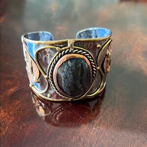 NWOT Tri-Metal Cuff Labradorite Stone Handmade